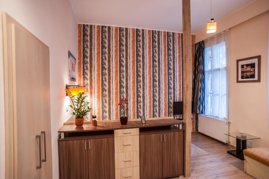 All In Apartman Будапеща Стая снимка