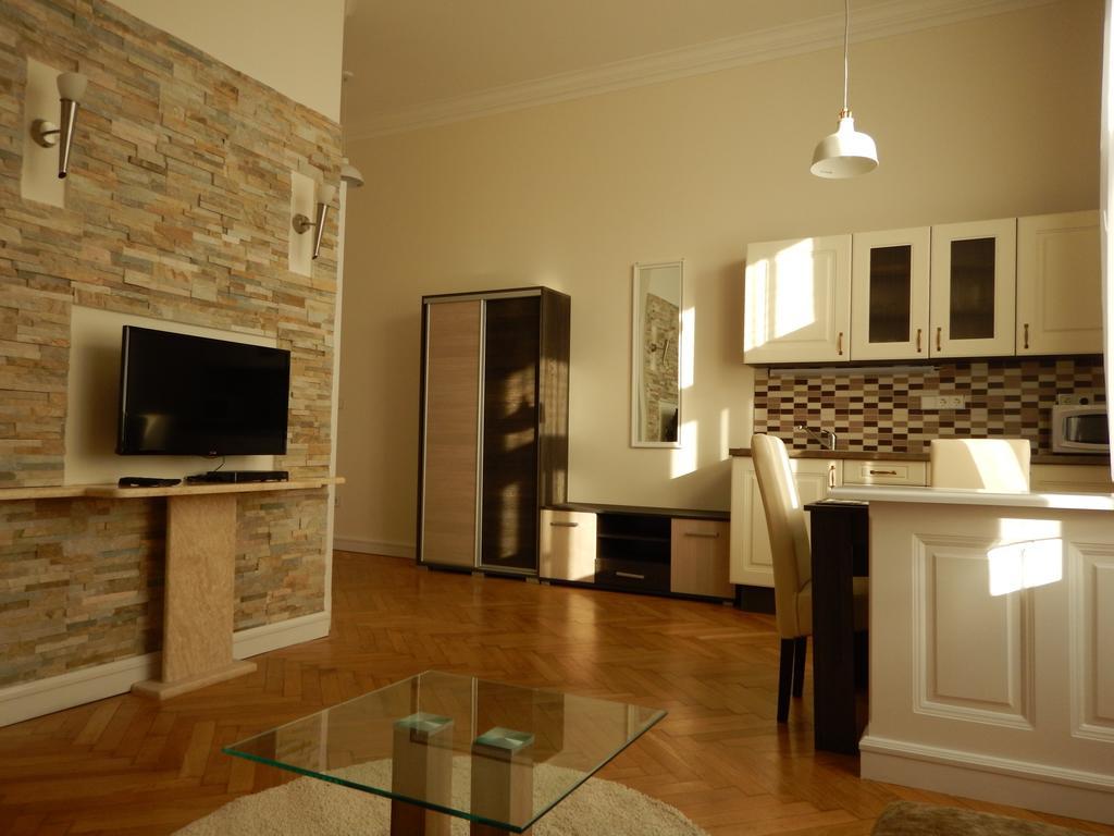 All In Apartman Будапеща Стая снимка